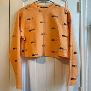 NIKE cropped sweatshirt